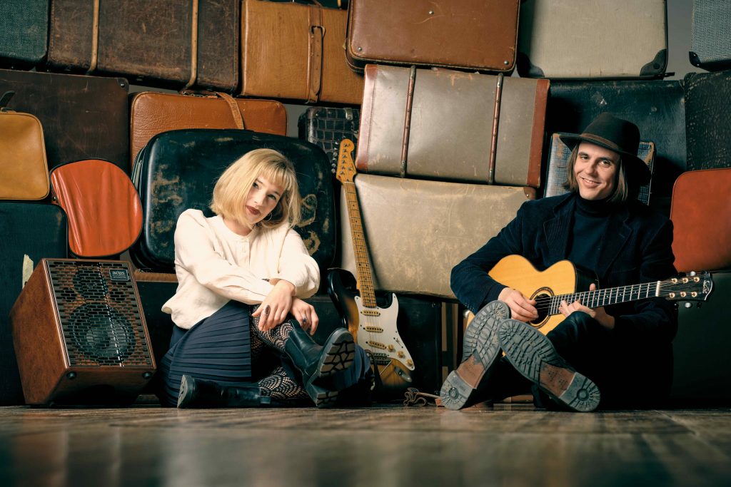 ‚Pauline & Aleksi‘ – »Western vintage & Nordic melancholy« beim Folksfest ON TOUR